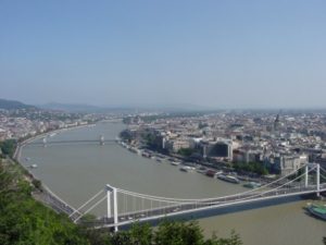 noleggio auto budapest senza carta di credito