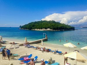 noleggio auto albania senza carta di credito